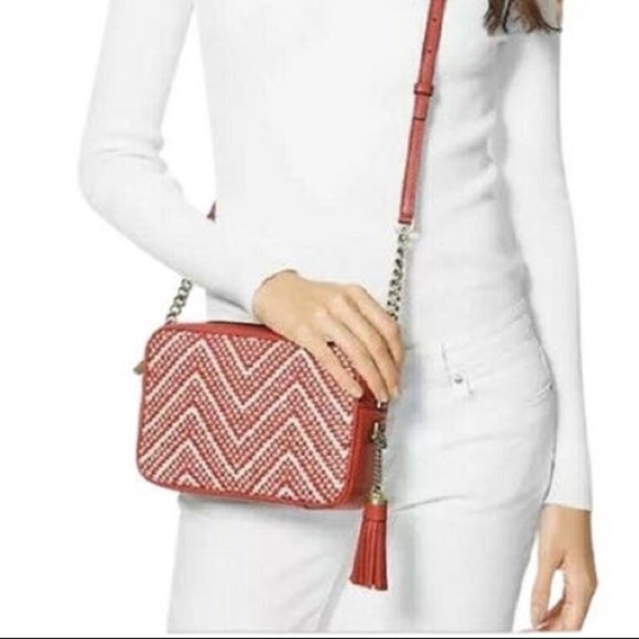 NWT Michael Kors Leather Chevron Crossbody Medium - Picture 2 of 15